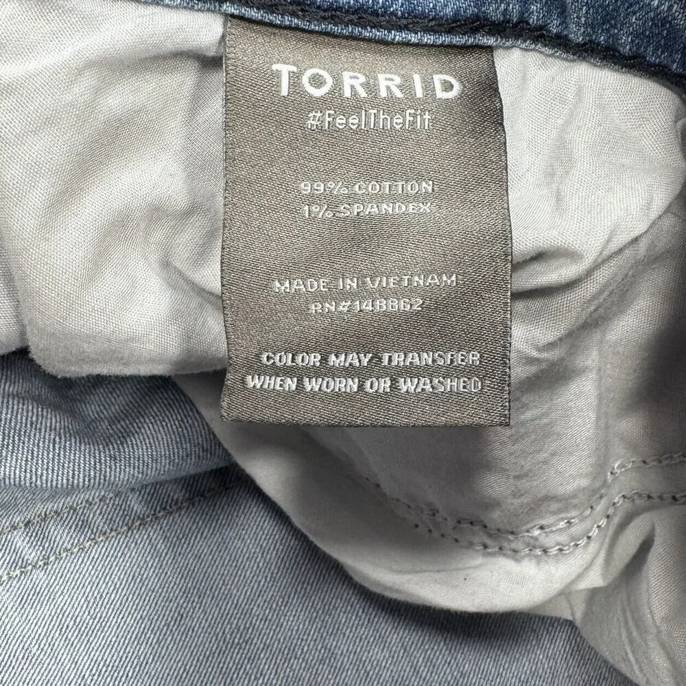 Torrid Jeans Womens Plus 28 Crop Boyfriend Distressed Blue Measures 49 x 26